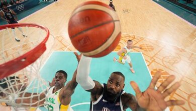 LeBron James Dapat 4 Jahitan di tempat tempat Pelipis Usai Perempat Final Olimpiade Paris 2024, Pelatih Steve Kerr Cemas