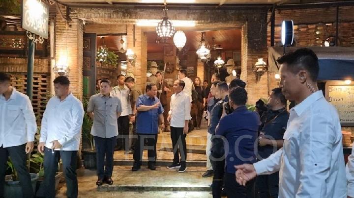 Prabowo Sebut Tak Bicarakan Politik dengan Jokowi: Tadi Makan Nasi Goreng Jawa