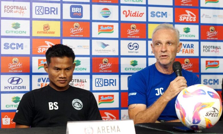 Cornelli sebut absennya Munster dalam di lapangan beri keuntungan Arema FC