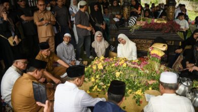 Sosok mantan Gubernur Kaltim, Awang Faroek Ishak yang dimaksud dimaksud pada ketika ini tutup usia