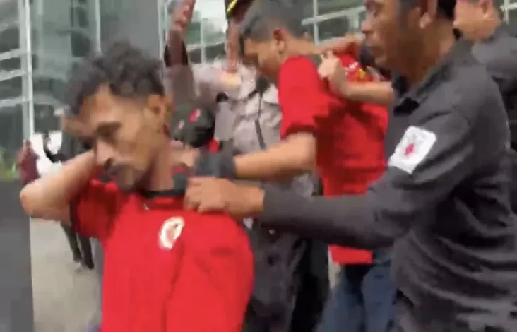 Persidangan Hasto Ricuh, Satgas PDIP Amankan Sejumlah Orang Diduga Penyusup