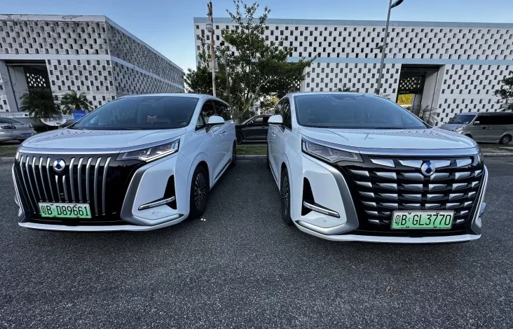 Alphard Ketar-Ketir? BYD Denza D9 PHEV Segera Mengaspal, Harga Lebih Bersahabat?