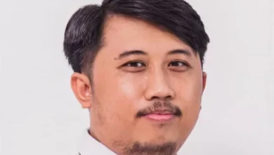Anak di dalam tempat Pusaran Planet Digital, Siapa yang mana Menjaga?