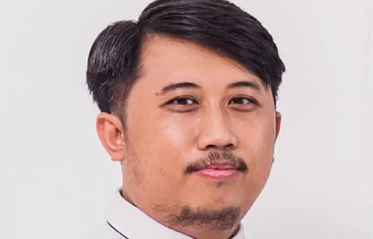 Anak di dalam tempat Pusaran Planet Digital, Siapa yang mana Menjaga?