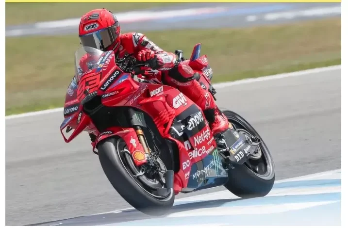 Marc Marquez Juara Sprint Race MotoGP Spanyol 2025, Fabio Quartararo Kecelakaan
