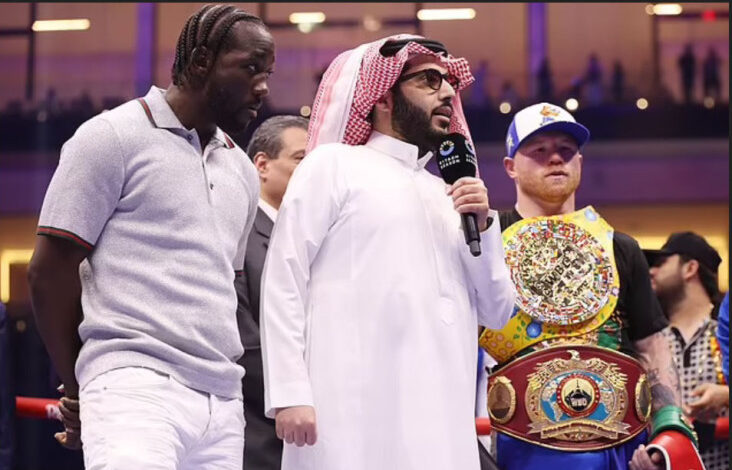 Turki Alalshikh Umumkan Duel Canelo vs Crawford di Las Vegas 12 September