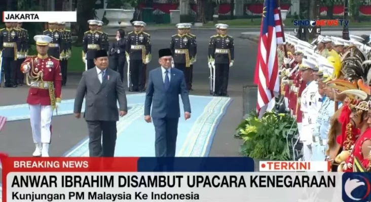 Diiringi Pasukan Berkuda, Anwar Ibrahim Tiba di dalam area Istana Merdeka