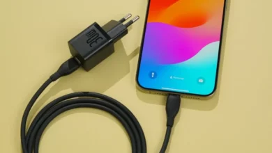 iPhone yang tersebut mana Diproduksi pada Luar Amerika Serikat Akan Dibebani Tarif Impor 25%
