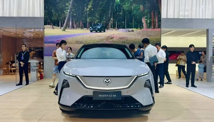 Mazda EZ-60 Langsung Dipesan 26.000 Unit pasca 4 Hari Diluncurkan
