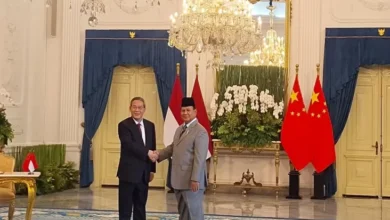 Prabowo Sambut Hangat PM China Li Qiang di tempat tempat Istana Merdeka