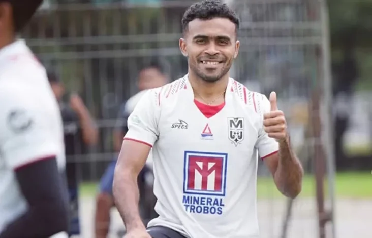 Yance Sayuri Sambut Membangun Wacana 11 Pemain Eksternal di dalam pada Kompetisi 1: Kesempatan Emas Belajar!