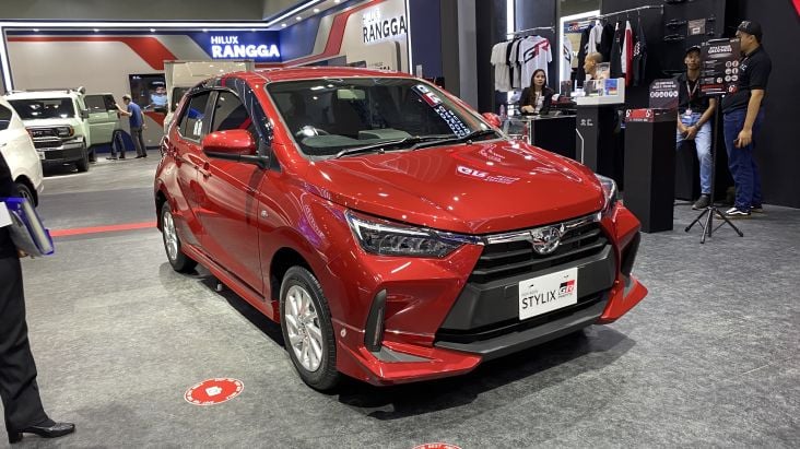 Alarm untuk Mobil Rakyat: Penjualan LCGC Anjlok, Sinyal Bahaya Ekonomi?