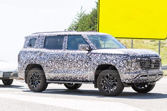 DST Concept Meluncur Hari Ini, SUV Terbaru Mitsubishi Sudah Melesat di dalam di Jalan