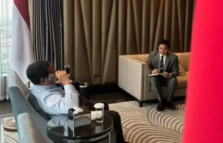 Seskab Teddy Ungkap Trump Telepon Prabowo 17 Menit, Negosiasi Alot Soal Tarif Impor