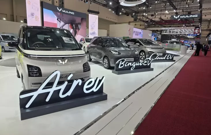 Harga Runtuh di area area GIIAS 2025: Wuling Air ev Tembus Rp160 Juta, BinguoEV Diskon Nyaris Rp100 Juta!