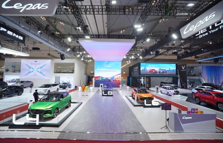 Pernyataan Manis Lepas di dalam area GIIAS 2025: Pamer 3 Mobil, tapi Kapan Bisa Dibeli? Harga Masih Misteri!
