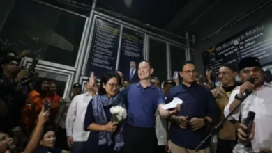 Pelukan Hangat Anies Iringi Kebebasan Tom Lembong: Welcome Home!