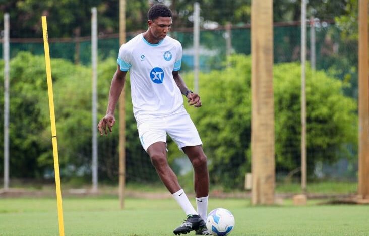 Profil Kyle Hudlin, Pemain Sepak Bola Tertinggi di Global