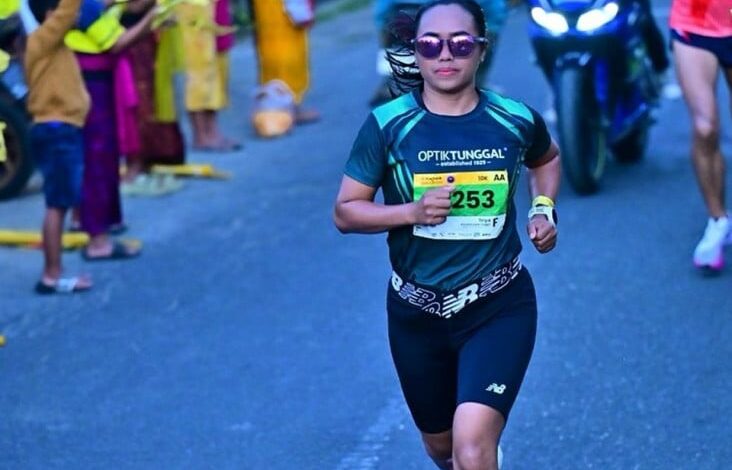 Kisah Triyaningsih: Ratu Lari yang digunakan mana Jalankan Misi Mulia pada tempat Maybank Marathon untuk Anak-anak Penderita Katarak