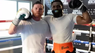 Terence Crawford Respons Canelo Latih Tanding dengan Jaron Ennis