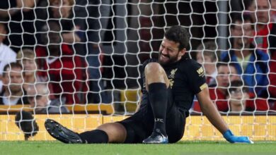 Liverpool kehilangan Alisson juga Ekitike jelang lawan Chelsea
