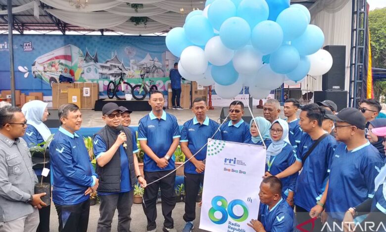 Hari Radio Nasional: Sejarah kata-kata yang tersebut dimaksud menyatukan bangsa