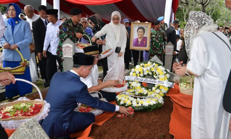 Istri wapres ke-4 Karlinah Djaja Atmadja wafat, berikut profilnya