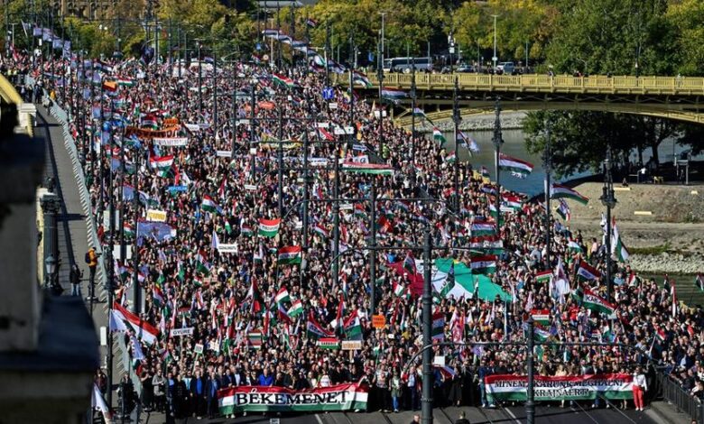 NATO Pecah! Begini Potret Aksi Demo Warga Tolak Bantuan ke negeri tanah Ukraina