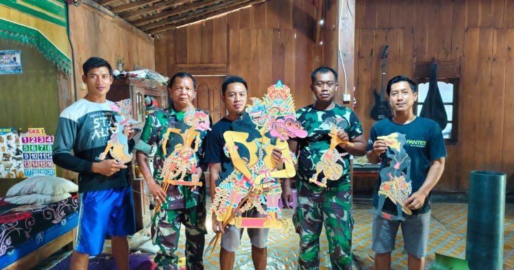 Satgas TMMD Ke-126 Kodim 0717/Grobogan Dukung Pelestarian Wayang Kulit Lewat Anjangsana
