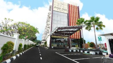 Kenyamanan lalu juga Keanggunan ke di Sutan Raja Hotel Cirebon