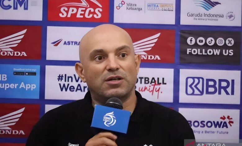 Persebaya perkenalkan Bernardo Tavares sebagai ahli baru