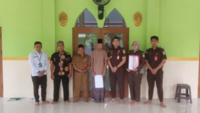 Pembimbing Kemasyarakatan Bapas Purwokerto Dampingi Pelaksanaan Putusan Pengadilan Anak pada Desa Majasari