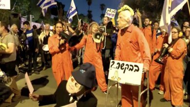 Potret Warga Kepung Rumah Presiden Israel, Tolak Pengampunan Netanyahu