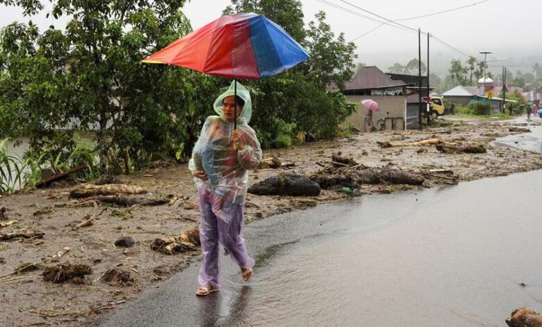 Penampakan Dahsyatnya Banjir Sumatera, Bangunan Porak Poranda