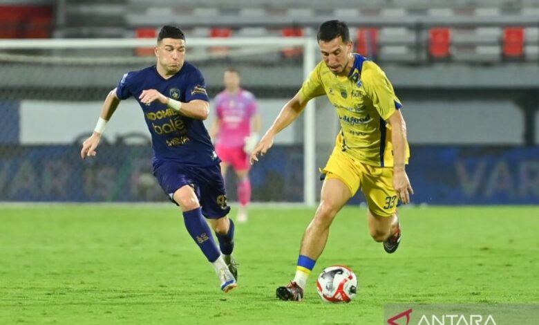 Bojan Hodak sebut Persib harus kerja keras hadapi Persita