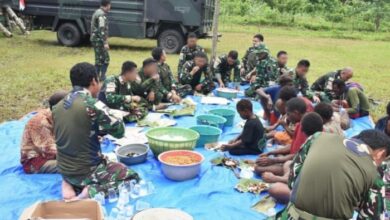 Satgas Yonif 5 Marinir Ciptakan Harmoni Budaya ke Yahukimo, Jalin Erat Persaudaraan