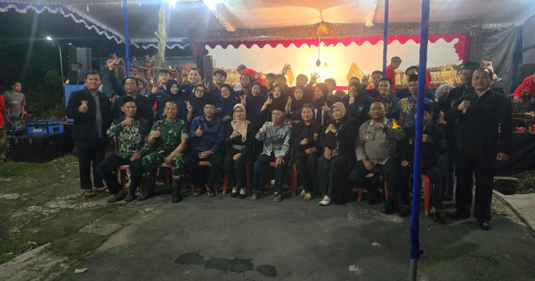 Babinsa Karanganom Hadiri Tradisi Sadranan Dan Pagelaran Wayang Kulit Di Klaten Utara